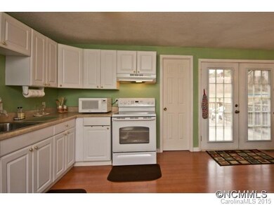 115 Wyatt St, Asheville, NC 28803 - photo 2