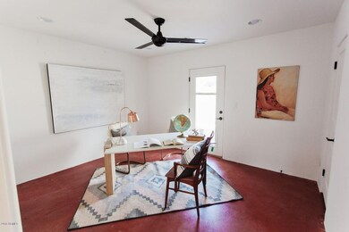 Bedroom/Office