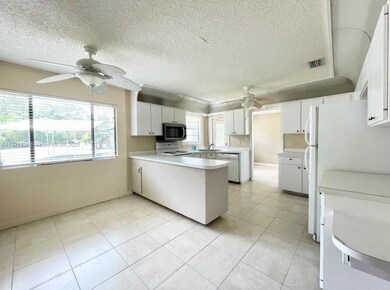 203 Eleanor Blvd, Lake Placid, FL 33852 - photo 4