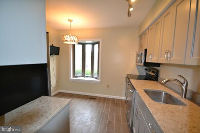 28 Bernadotte Ct, Parkville, MD 21234 - photo 4