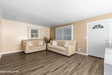 10219 Beau Brummell Dr, Fairdale, KY 40118 - photo 7