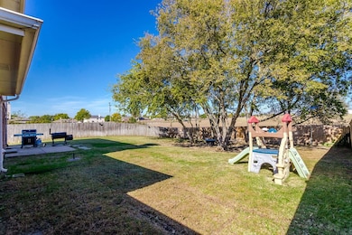 2220 Fieldcrest Dr, Rockwall, TX 75032 - photo 5