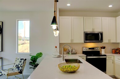 301, 302 & 304 Tesla Cir, Austin, TX 78681 - photo 6