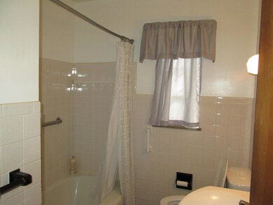 1st floor bath