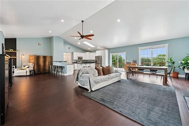 2149 Kingview Rd, Scottdale, PA 15683 - photo 5