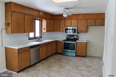 4585 Bridgeview Rd, Stewartstown, PA 17363 - photo 4