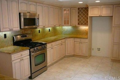 New Kitchen w/granite, travertine floors, new S/S 