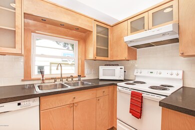 Pics_Page_05