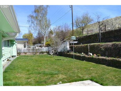880 E Fairview Way, Heppner, OR 97836 - photo 3