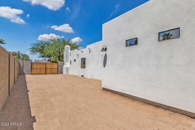 2219 N 25th Place, Phoenix, AZ 85008 - photo 4