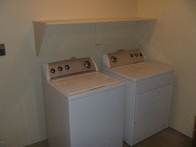 841 S Cancun Dr, Gilbert, AZ 85233 - photo 6