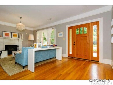 Gorgeous hardwoods & entry