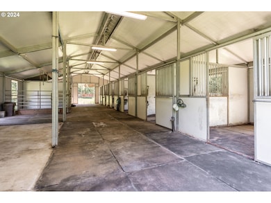 5750 SW River Rd, Hillsboro, OR 97123 - photo 3