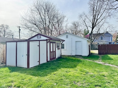 323 E Adams St, Franklin, IN 46131 - photo 3