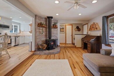 Living room 6