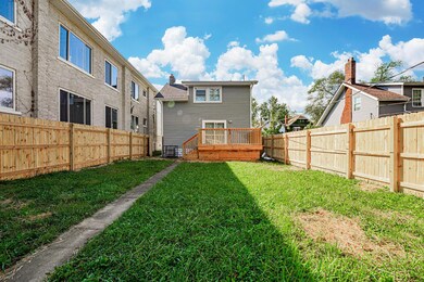 1210 E Whittier St 016
