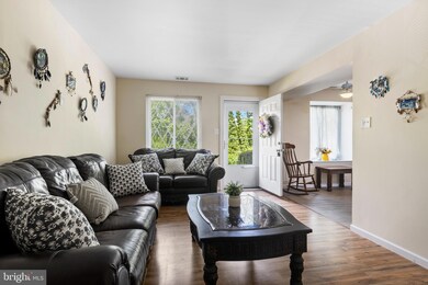 Altemus Farms unit 412, Brookhaven, PA 19015 - photo 6