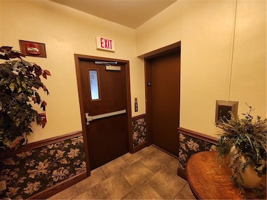 19 E Washington St, New Castle, PA 16101 - photo 5