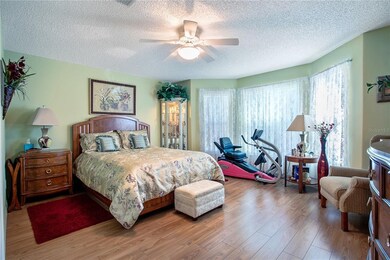 17418 SE 72nd Deer Run Ave, The Villages, FL 32162 - photo 5