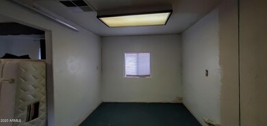 437 W Mahoney Ave, Mesa, AZ 85210 - photo 2