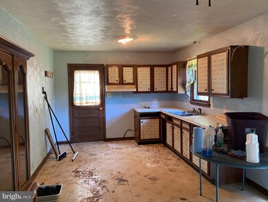 6841 Horst Rd, Chambersburg, PA 17202 - photo 7