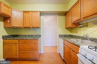 6007 Majors Ln, Columbia, MD 21045 - photo 5