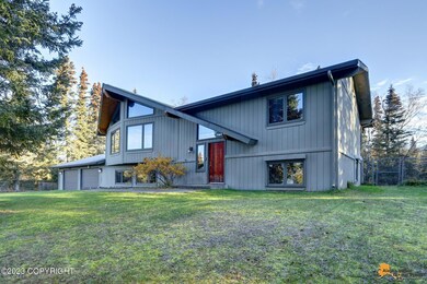 Prow-front w/west-facing windows