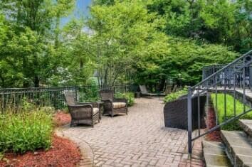 934 W Huron St, Ann Arbor, MI 48103 - photo 5