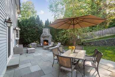 40 Riverside Ln, Riverside, CT 06878 - photo 5