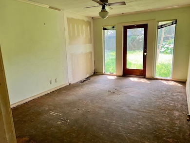 7722 Hereford St, Houston, TX 77087 - photo 4