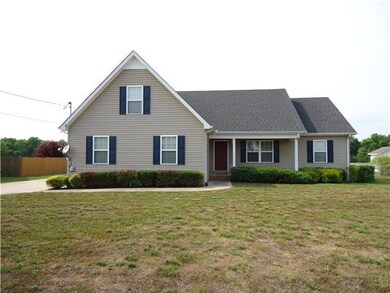 210 Graydon St, Shelbyville, TN 37160 - photo 2