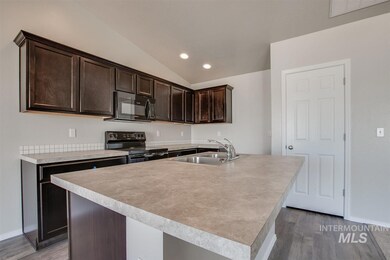 7013 S Birch Creek Ave, Meridian, ID 83642 - photo 6