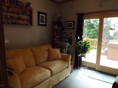 209 Veazie St, North Adams, MA 01247 - photo 6