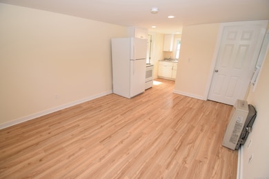 37 Dudley Ln unit 6, Madison, CT 06443 - photo 4
