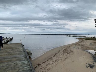 982 Eubanks Rd, Dunnsville, VA 22454 - photo 7