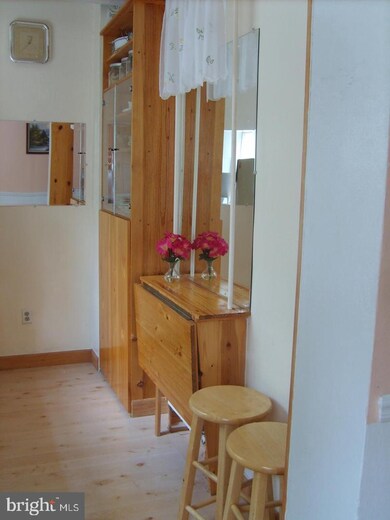 Radnor House unit B1, Bryn Mawr, PA 19010 - photo 3