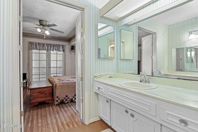 10557 Greenway Ave, El Paso, TX 79925 - photo 7