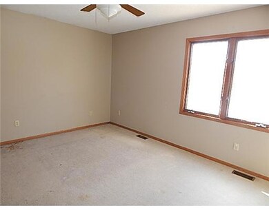 2517 SE 17th St, Des Moines, IA 50320 - photo 7