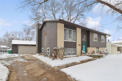 202 NE Crestmoor Place, Ankeny, IA 50021 - photo 2