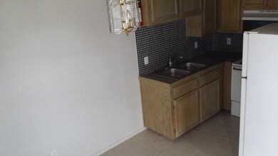 714 S Tennessee Ave, Weslaco, TX 78596 - photo 4