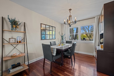 unlisted-address, Naperville, IL 60565 - photo 6