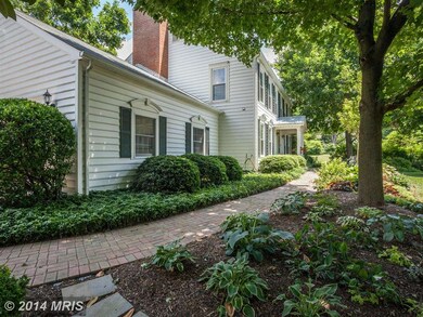 527 W Main St, Purcellville, VA 20132 - photo 2