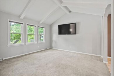 6221 Albervan St, Shawnee, KS 66216 - photo 2