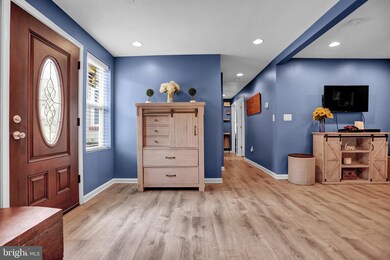 8839 Satyr Hill Rd, Parkville, MD 21234 - photo 2