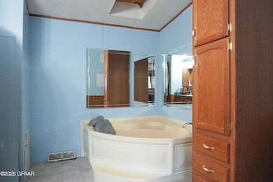 5009 Silver Gate Dr, Grand Forks, ND 58203 - photo 5