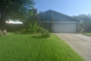 6606 Feather Creek Dr, Houston, TX 77086 - photo 2