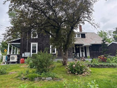 73 Maple St, Greenfield, MA 01301 - photo 4