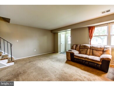 412 Colonial Dr, East Greenville, PA 18041 - photo 4