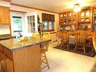 Kitchen. Kitchen dining room combo.