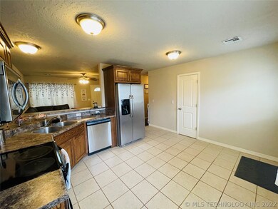 Kitchen/Dining